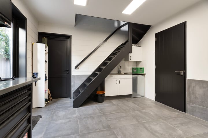 Photo 34 of Molenparkweg 23-A