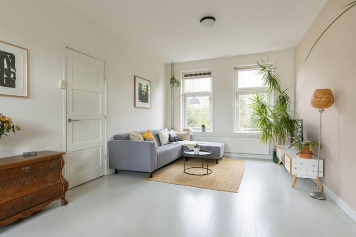 Photo 6 of Petemoederslaan 11-BS