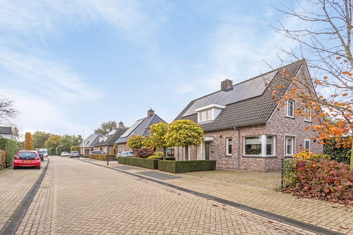 Foto 50 van Opper 12