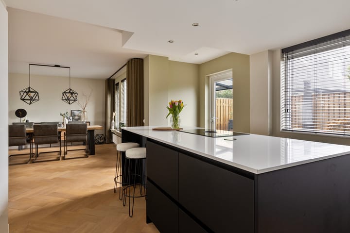 Foto 8 van Weteringstraat 12