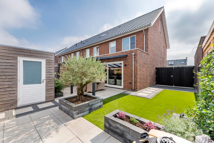 Foto 2 van Tusschenstuk 11