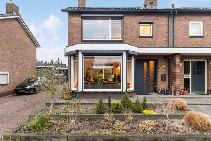 Foto 36 van Waardenborchstraat 24