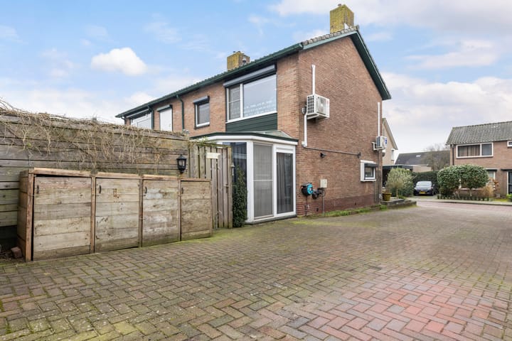 Foto 39 van Waardenborchstraat 24