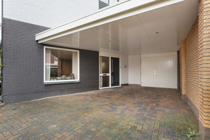 Foto 6 van Barend Lemansstraat 15