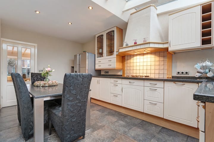 Foto 15 van Barend Lemansstraat 15