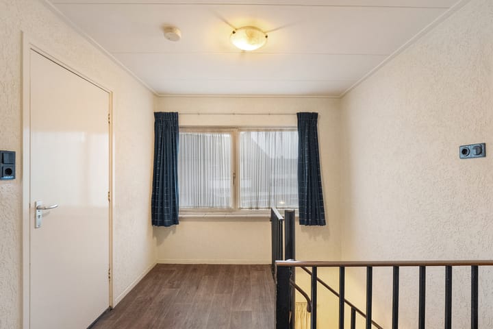 Foto 21 van Barend Lemansstraat 15