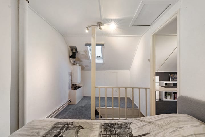 Foto 27 van Barend Lemansstraat 15