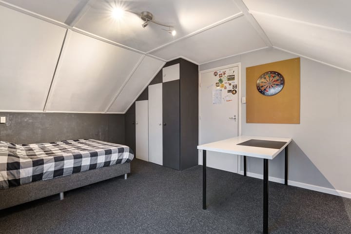 Foto 29 van Barend Lemansstraat 15