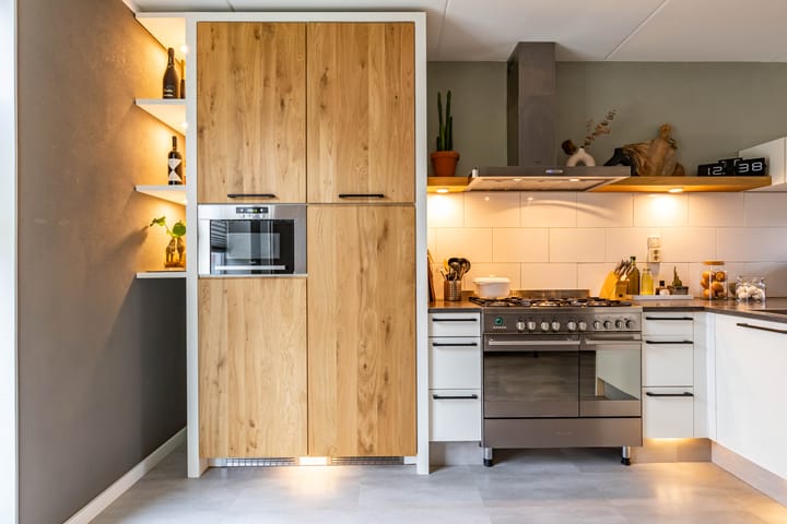 Photo 15 of Bonairestraat 6