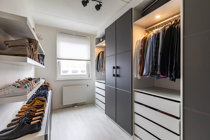 Photo 31 of Bonairestraat 6