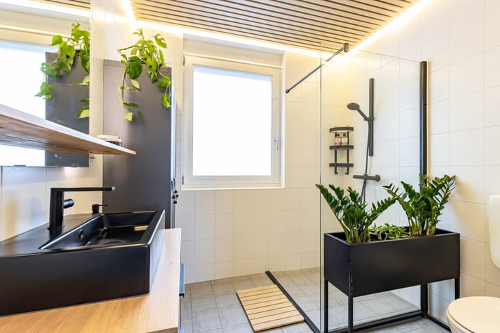 Photo 36 of Bonairestraat 6