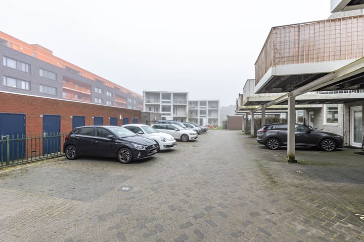 Photo 41 of Bonairestraat 6