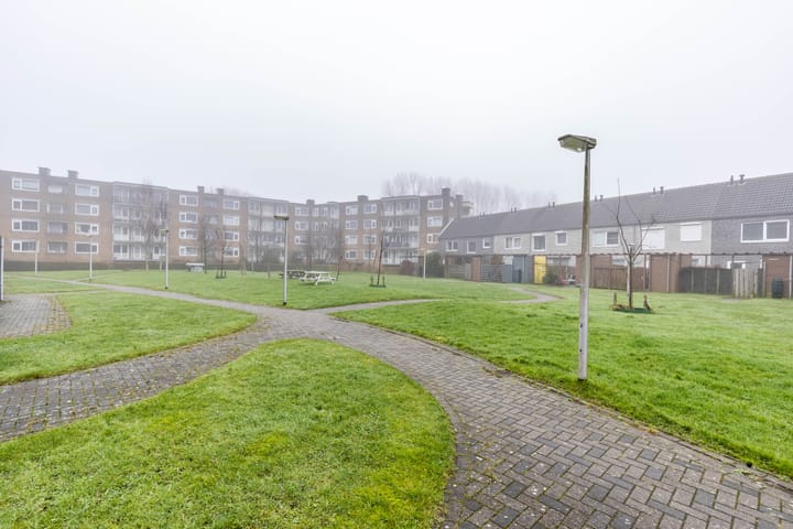 Photo 42 of Bonairestraat 6