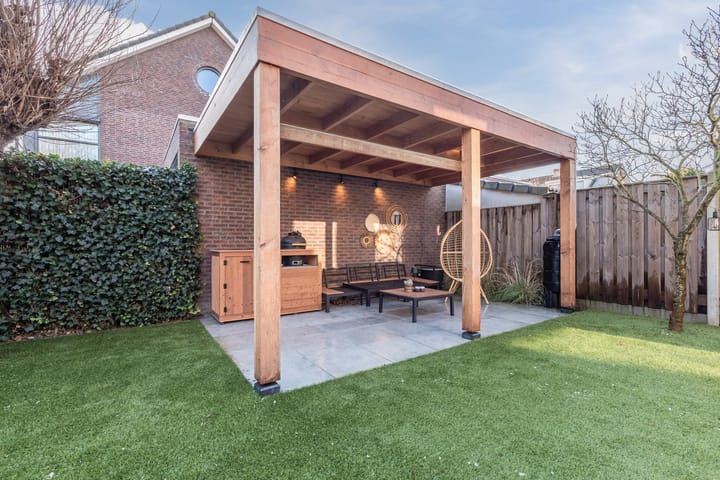 Foto 38 van Marjolein 17