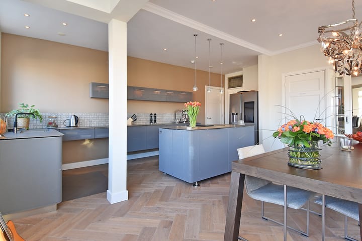 Photo 10 of Thorbeckelaan 697