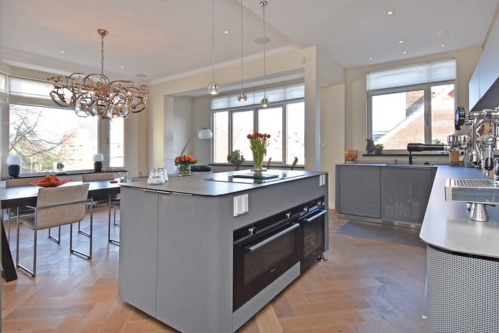 Photo 15 of Thorbeckelaan 697