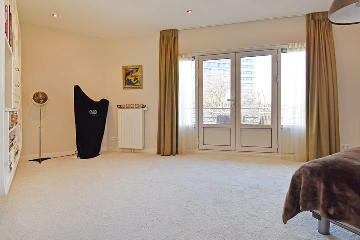 Photo 34 of Thorbeckelaan 697