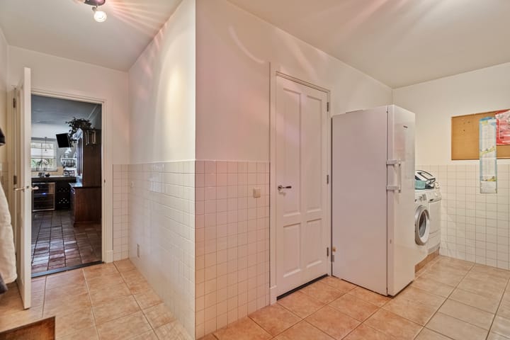 Photo 16 of Antoni Staringlaan 23