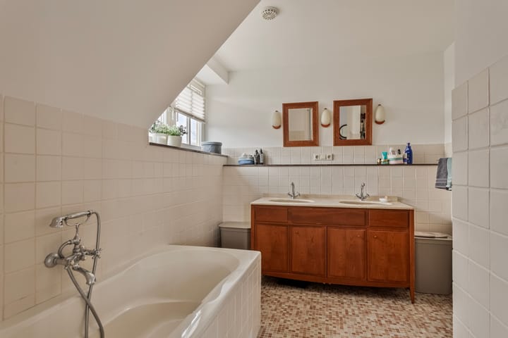 Photo 22 of Antoni Staringlaan 23