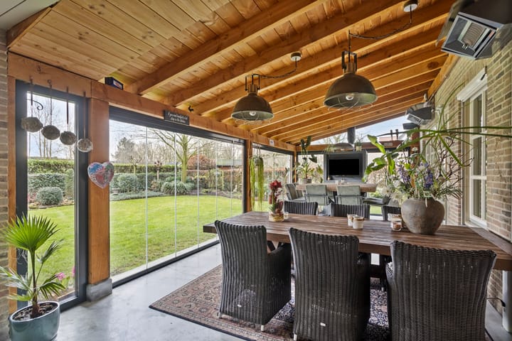 Photo 36 of Antoni Staringlaan 23