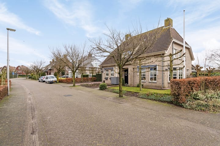 Photo 44 of Antoni Staringlaan 23