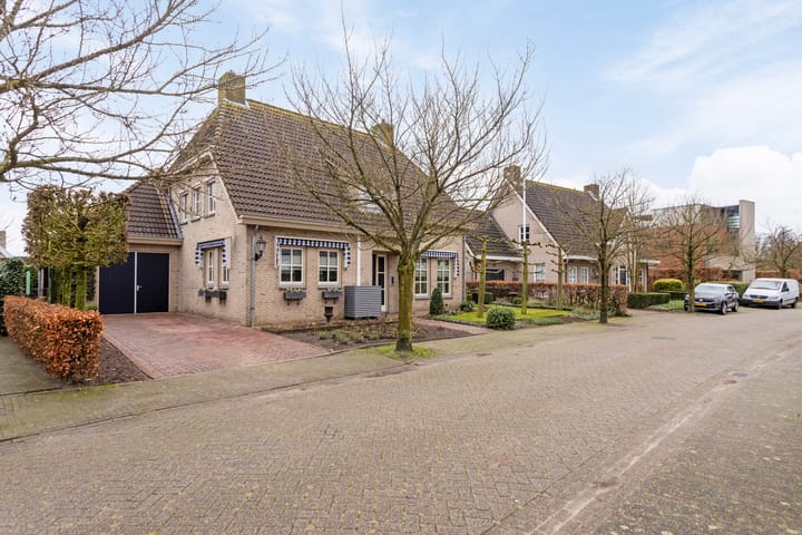 Photo 45 of Antoni Staringlaan 23