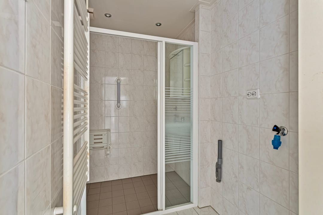 Photo 17 of Spaansgroenstraat 2