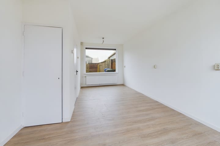 Foto 4 van Middenstraat 105