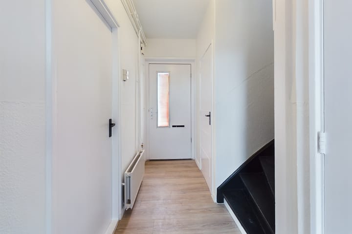 Foto 9 van Middenstraat 105