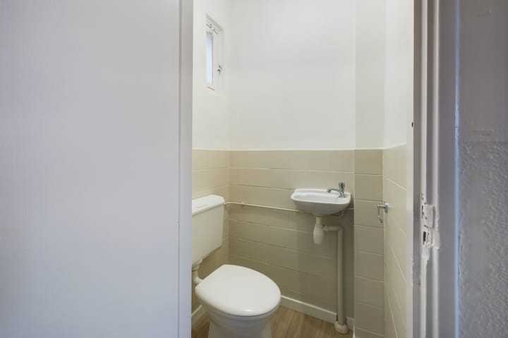 Foto 10 van Middenstraat 105