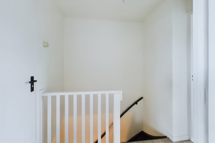 Foto 12 van Middenstraat 105