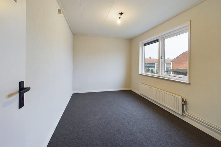 Foto 14 van Middenstraat 105