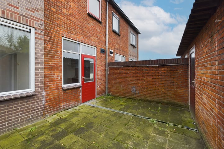 Foto 23 van Middenstraat 105