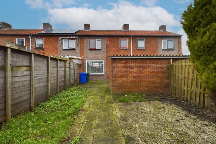 Foto 26 van Middenstraat 105