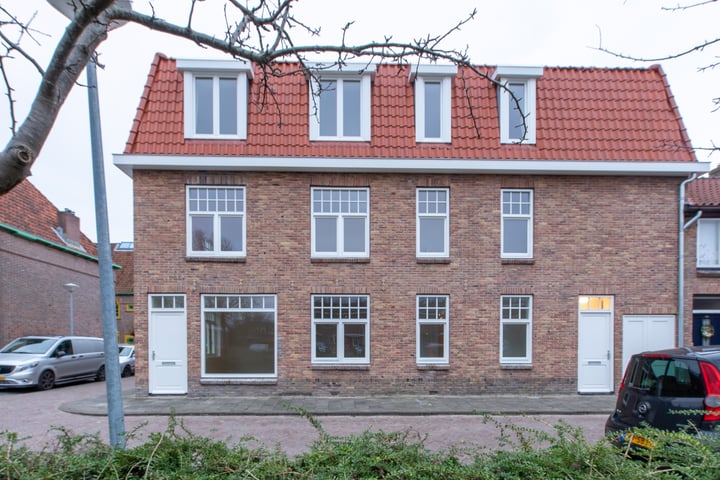 View photo of Leeghwaterstraat 19