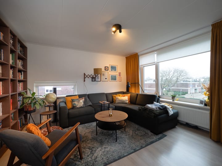 Foto 2 van Domela Nieuwenhuisstraat 3