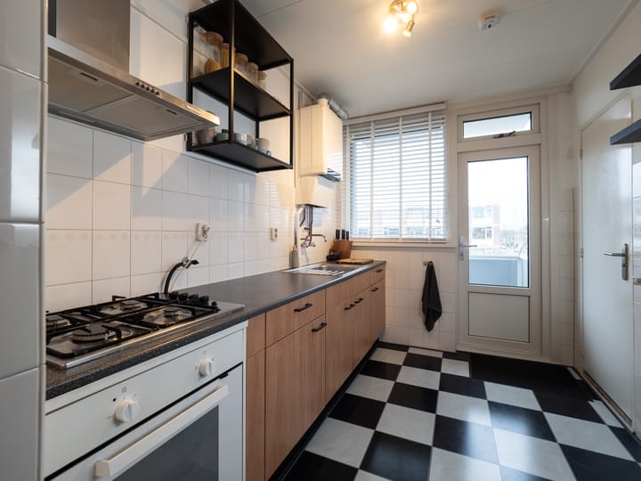 Foto 5 van Domela Nieuwenhuisstraat 3