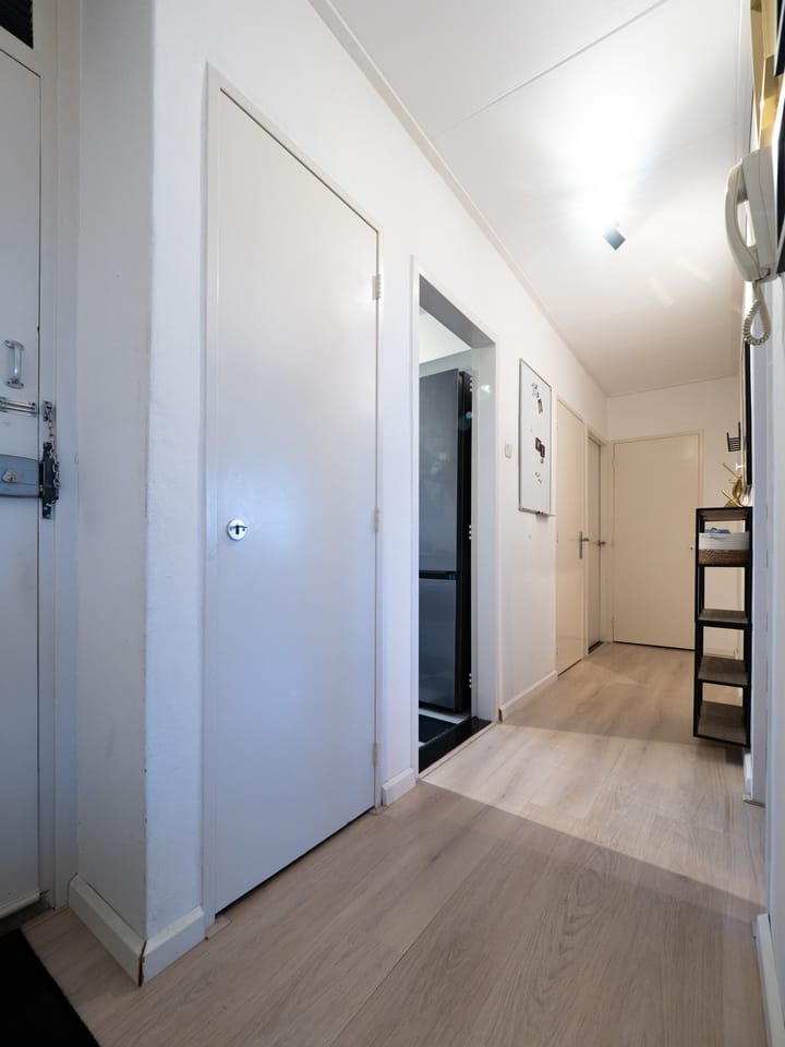 Foto 12 van Domela Nieuwenhuisstraat 3