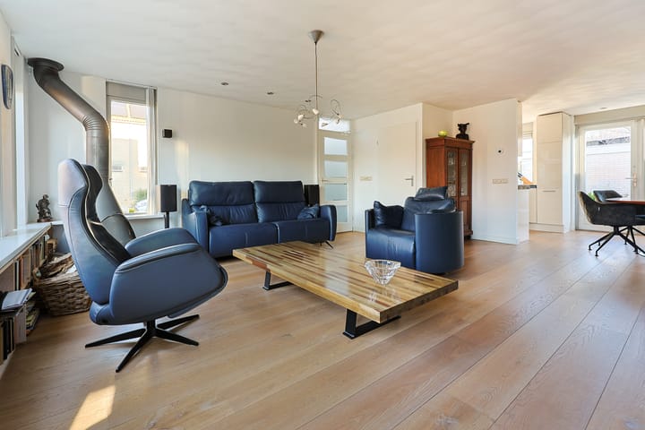 Foto 2 van Jan van Henegouwenstraat 24