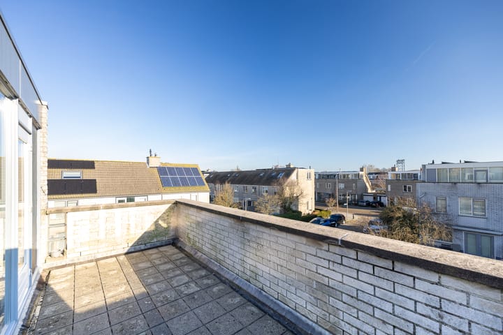 Foto 18 van Jan van Henegouwenstraat 24