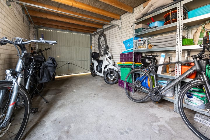 Foto 22 van Jan van Henegouwenstraat 24