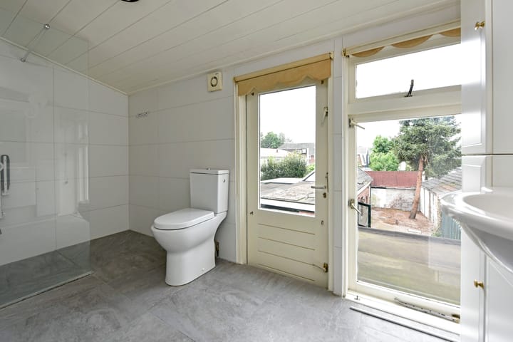 Foto 14 van van Bennekomweg 41