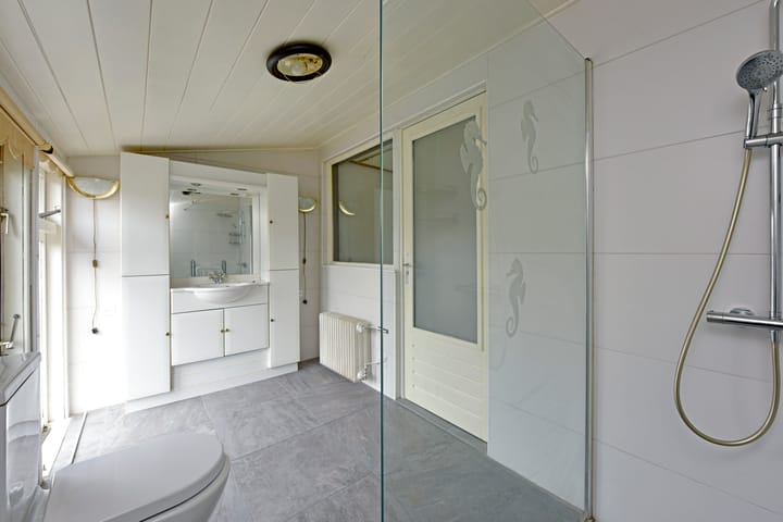 Foto 15 van van Bennekomweg 41