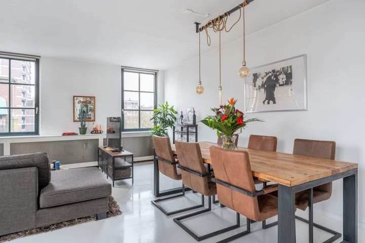 Photo 11 of Oranjestraat 50