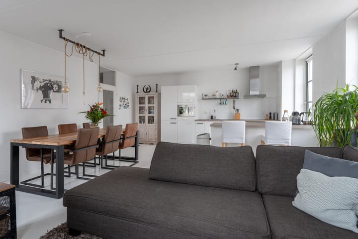 Photo 15 of Oranjestraat 50