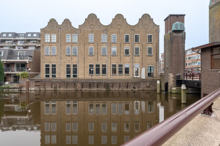 Photo 28 of Oranjestraat 50