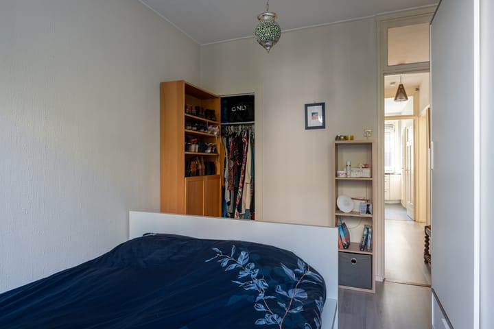 Foto 15 van Van Houtenstraat 16-B