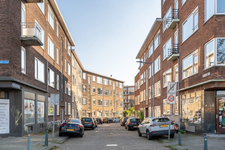 Foto 19 van Van Houtenstraat 16-B