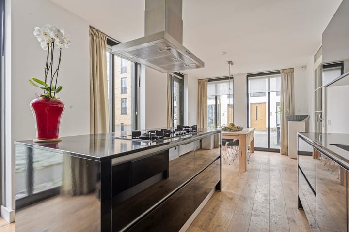 Foto 17 van Voltastraat 126