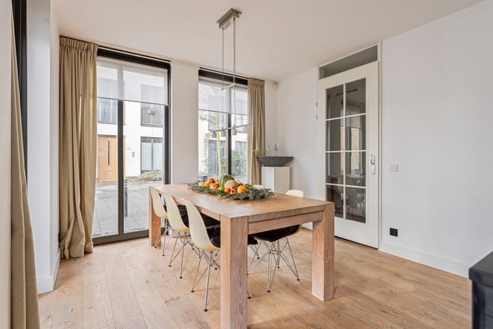 Foto 19 van Voltastraat 126